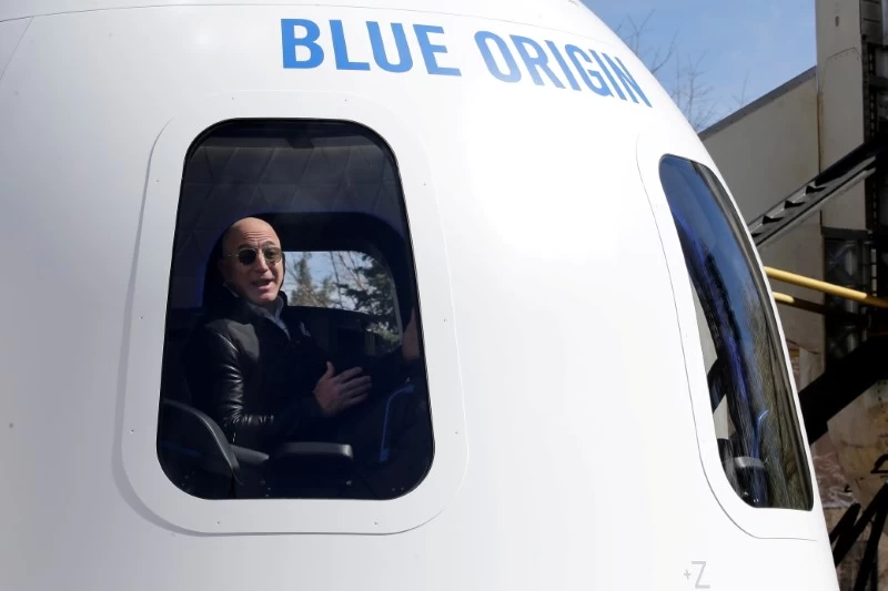 Bid of $28mn wins a rocket trip to space with Jeff Bezos next month